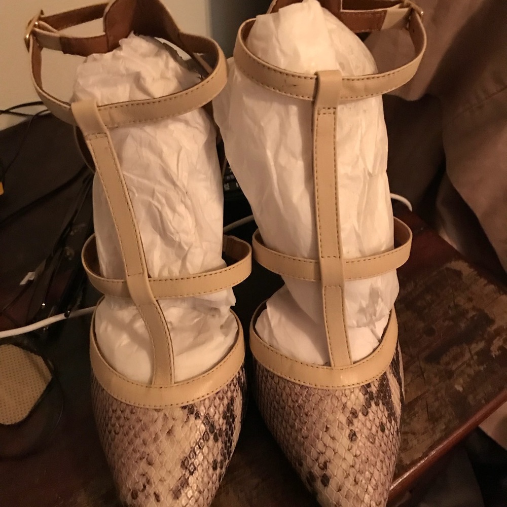 Steve Madden heels new